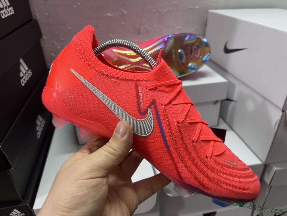 Nike Phantom Luna Elite FG Low-Tops Soccer Cleats - Red/Blue/Gold