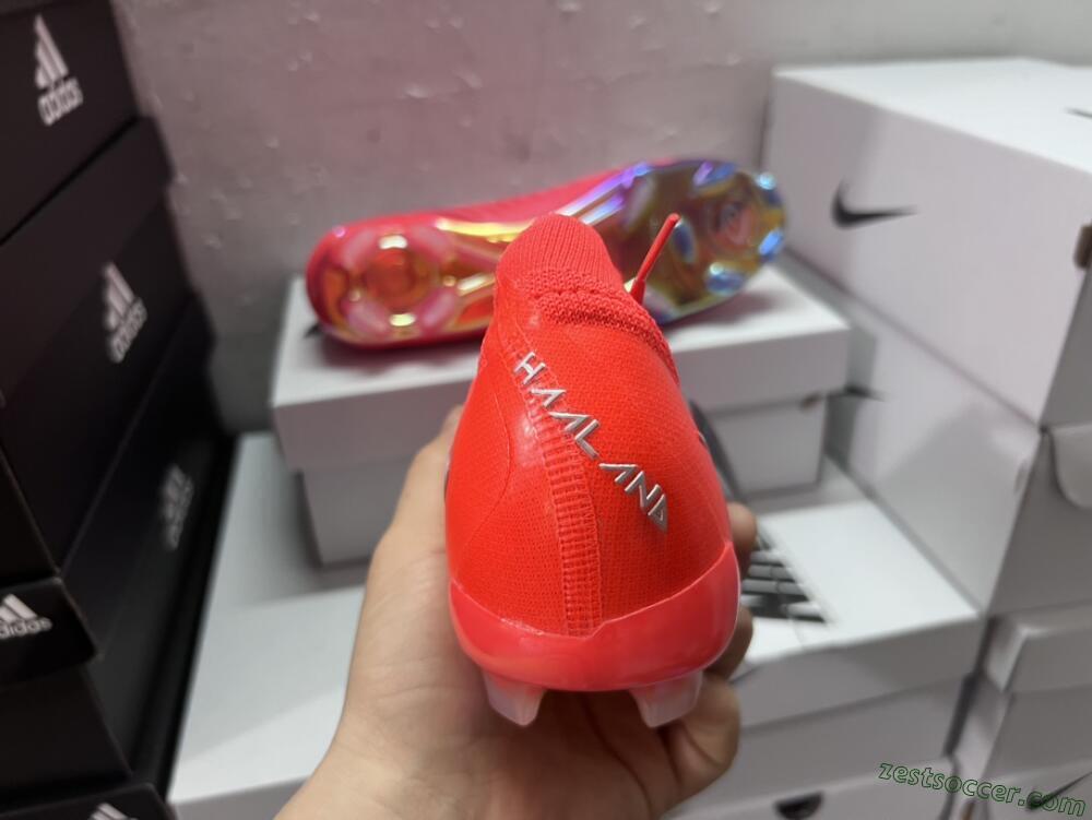 Nike Phantom Luna Elite FG Low-Tops Soccer Cleats - Red/Blue/Gold