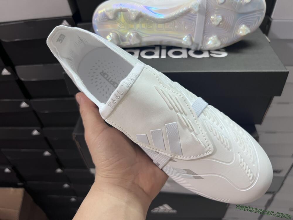 Adidas Predator Elite Foldover Tongue FG Low-Tops Soccer Cleats - Beige/White/Silver