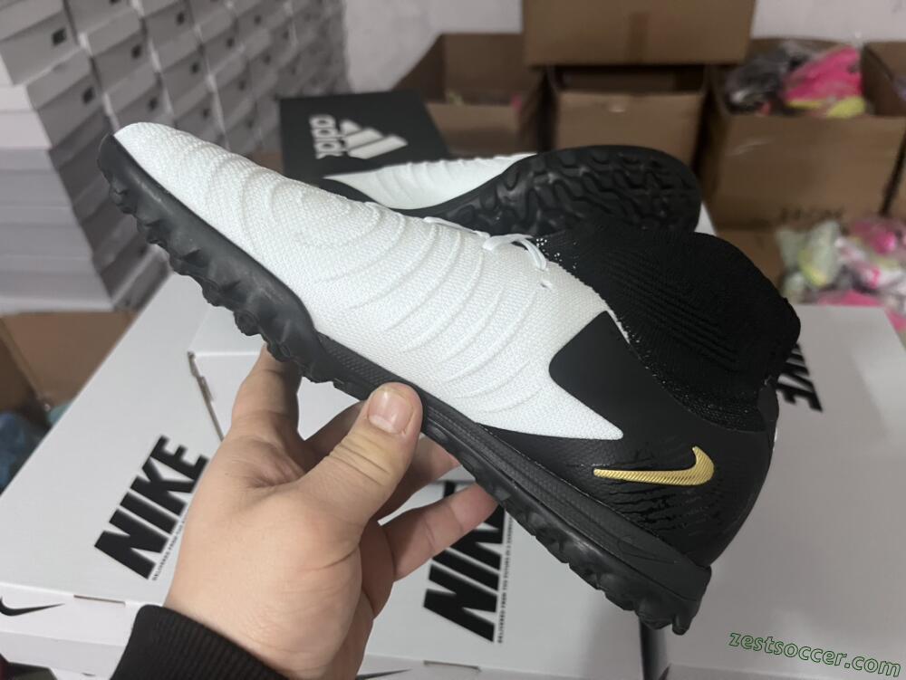 Nike Phantom Luna Elite NU FG High-Tops Soccer Cleats - White/Black/Gold