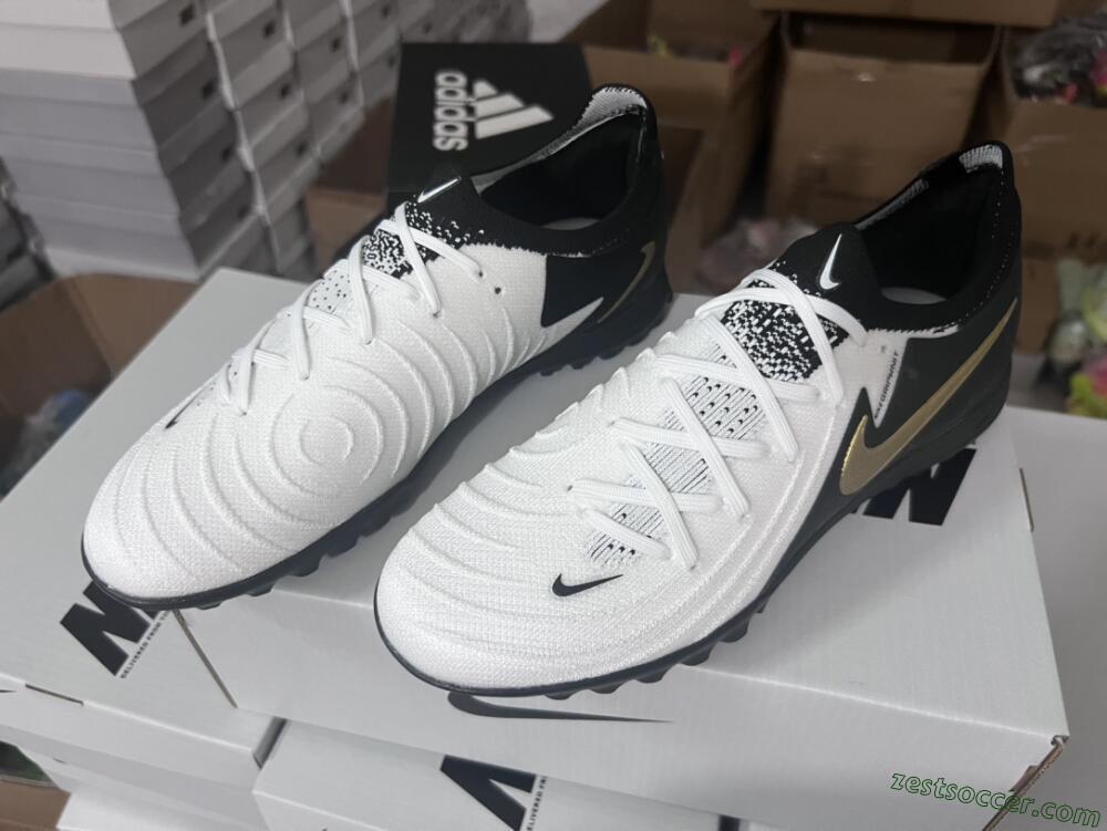 Nike Phantom Luna Elite NU FG Low-Tops Soccer Cleats - White/Black/Gold