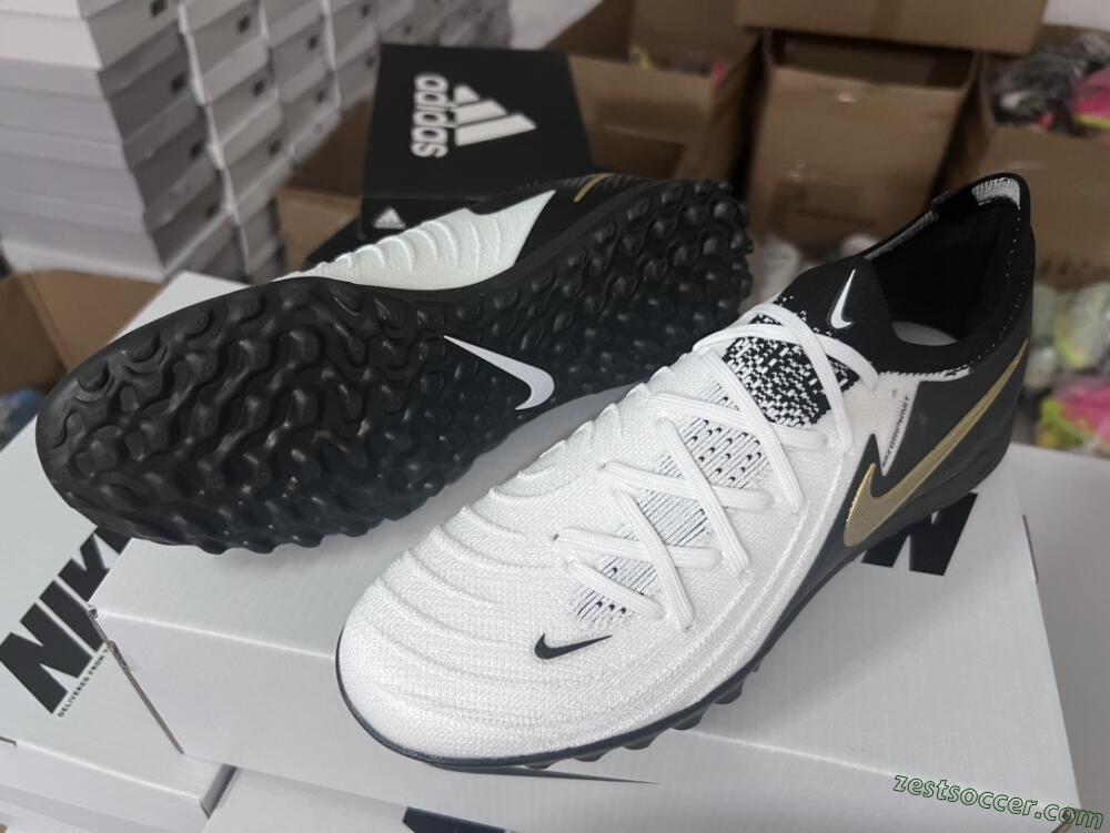 Nike Phantom Luna Elite NU FG Low-Tops Soccer Cleats - White/Black/Gold