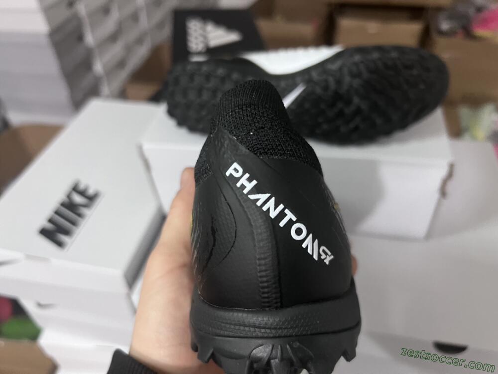 Nike Phantom Luna Elite NU FG Low-Tops Soccer Cleats - White/Black/Gold