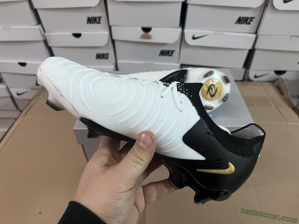 Nike Phantom Luna Elite Low FG Low-Tops Soccer Cleats - White/Black/Gold