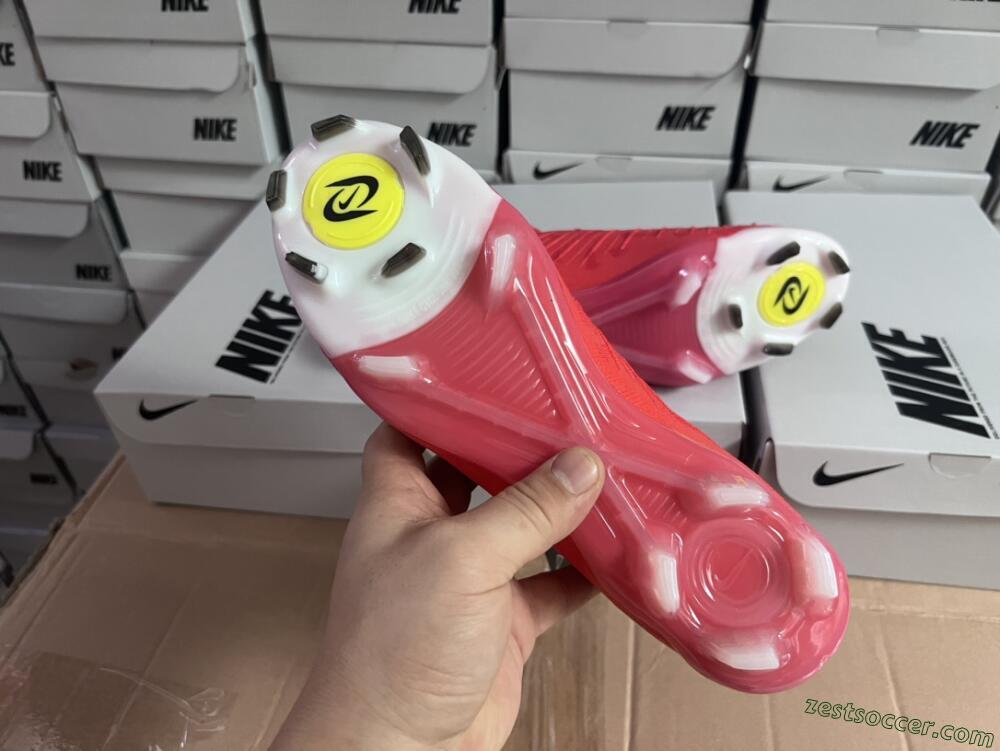 Nike Phantom Luna Elite FG High-Tops Soccer Cleats - Pink/White/Black