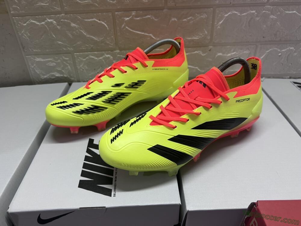 Adidas Predator Accuracy.1 FG Low-Tops Soccer Cleats - Green/Red/Black