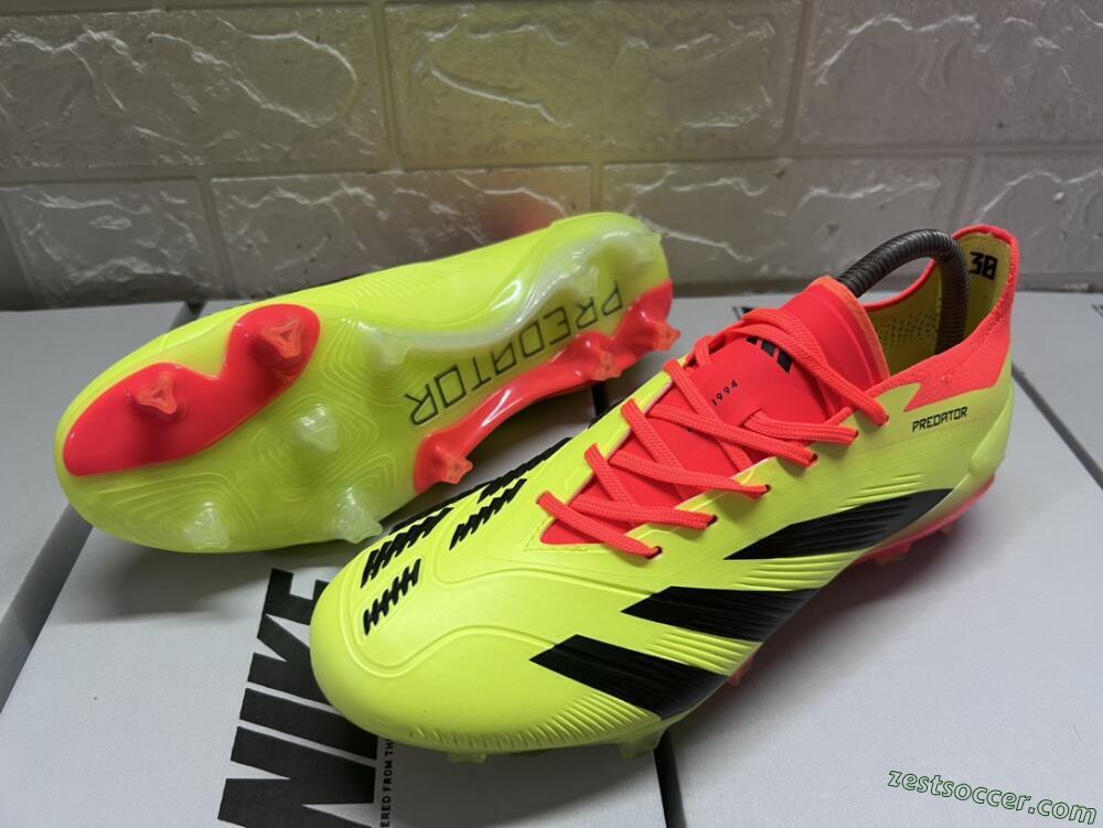 Adidas Predator Accuracy.1 FG Low-Tops Soccer Cleats - Green/Red/Black