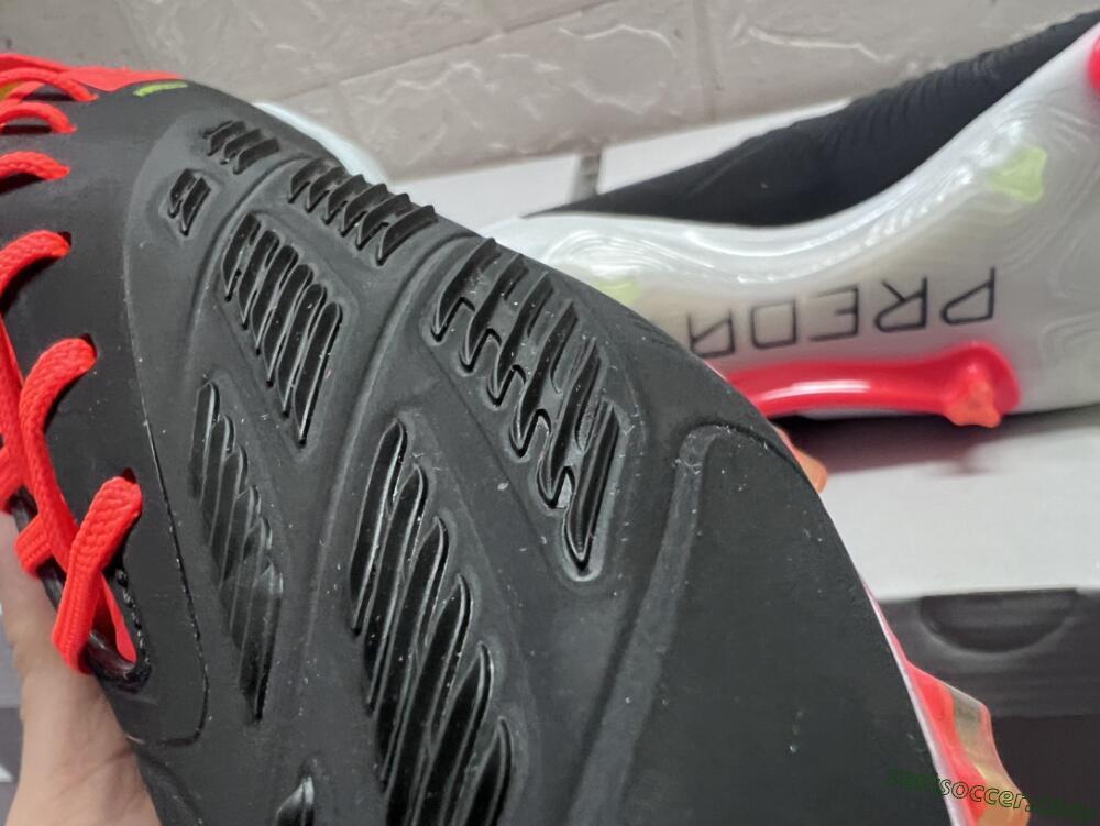 Adidas Predator Accuracy.1 FG Low-Tops Soccer Cleats - Black/White/Red