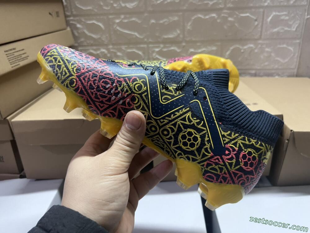 Puma Future Ultimate Limited Edition FG Low-Tops Soccer Cleats - Blue/Yellow/Red