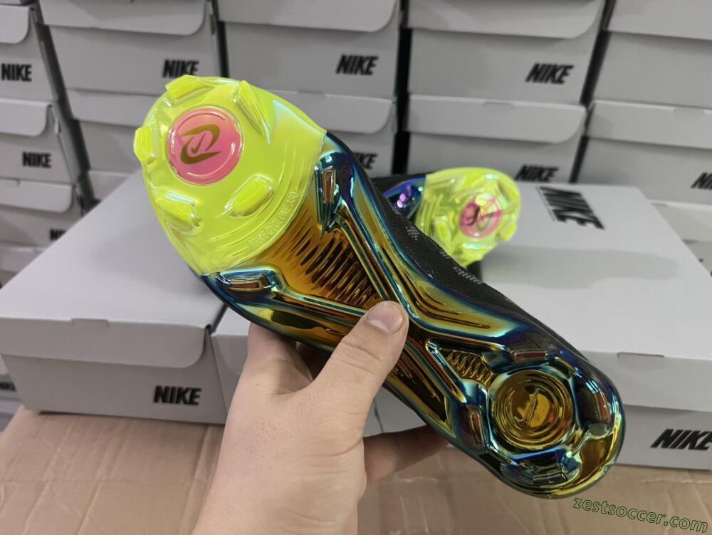 Nike Phantom Luna Elite FG High-Tops Soccer Cleats - Black/Yellow/Pink
