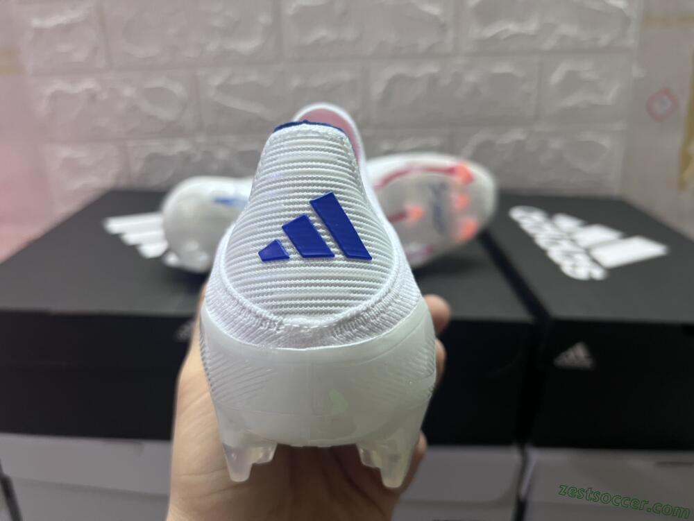 Adidas F50 Adizero FG Low-Tops Soccer Cleats - White/Red/Blue