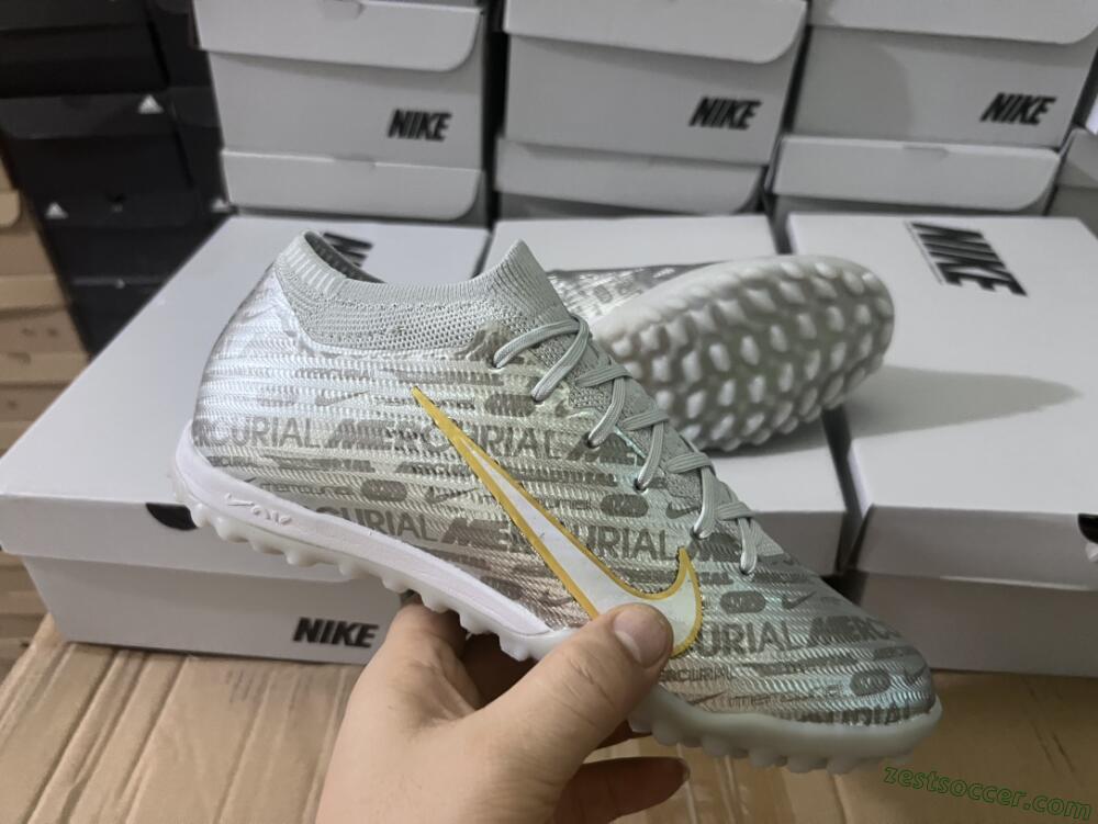Nike Air Zoom Mercurial Vapor 15 Elite TF Low-Tops Soccer Shoes - Silver/Gold