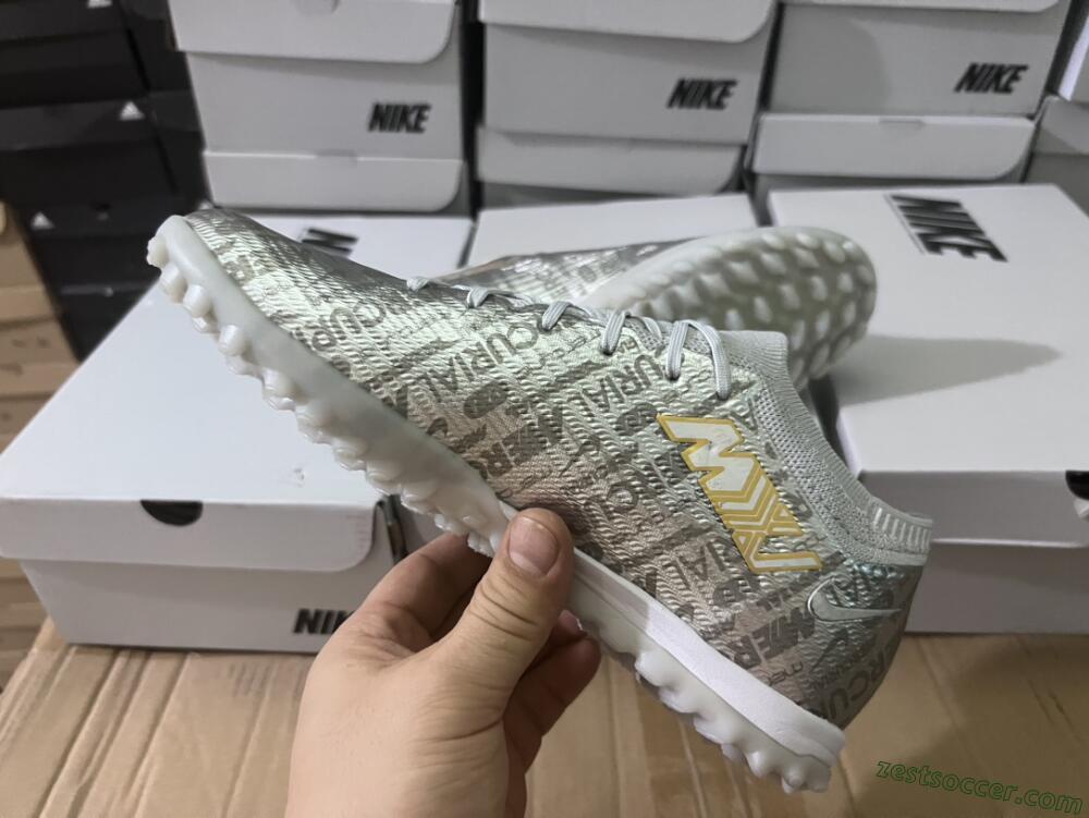 Nike Air Zoom Mercurial Vapor 15 Elite TF Low-Tops Soccer Shoes - Silver/Gold