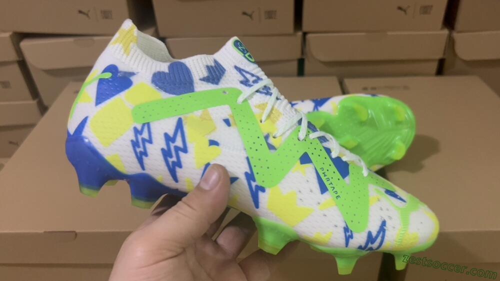 Puma Future Ultimate DNA FG Low-Tops Soccer Cleats - White/Blue/Yellow/Green