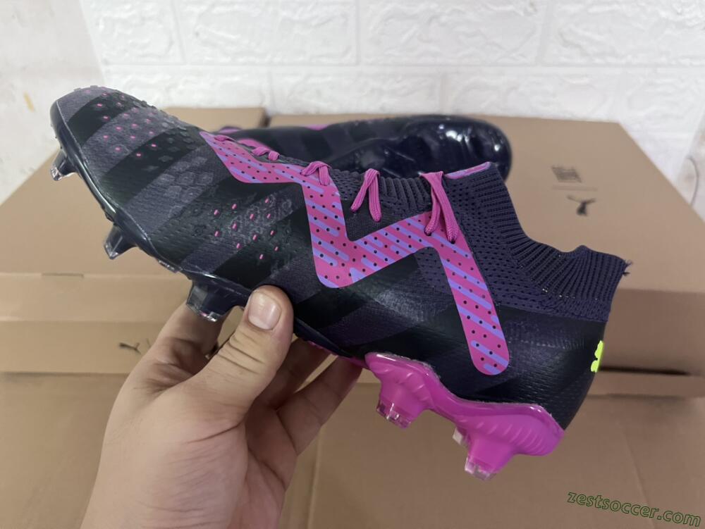 Puma Future Ultimate FG Low-Tops Soccer Cleats - Purple/Pink/Green