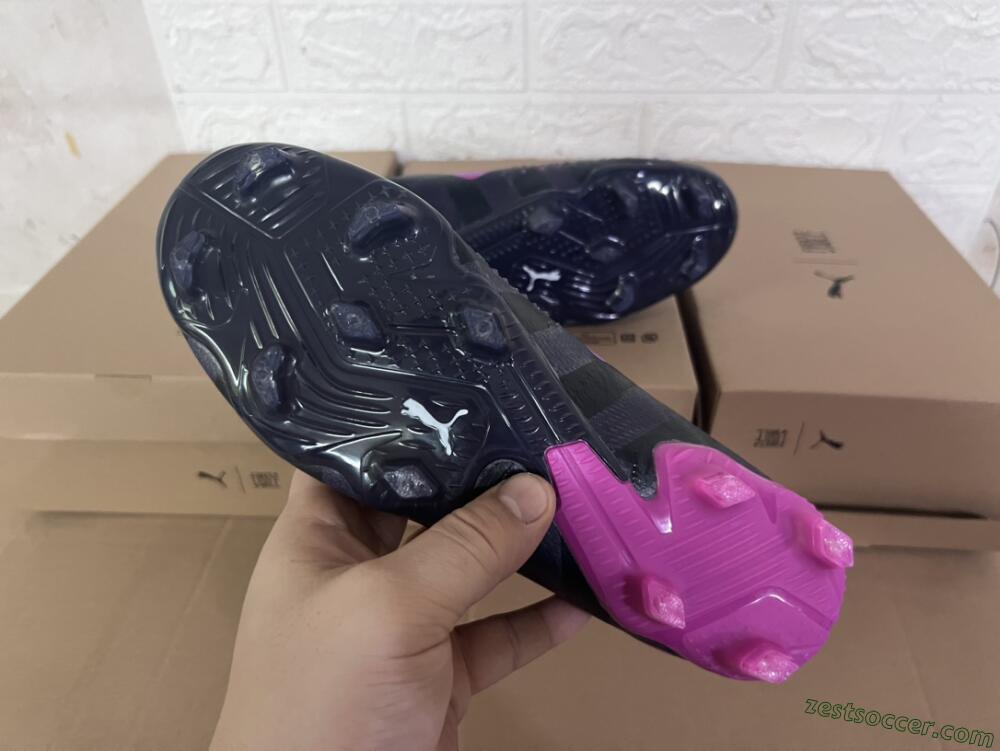 Puma Future Ultimate FG Low-Tops Soccer Cleats - Purple/Pink/Green