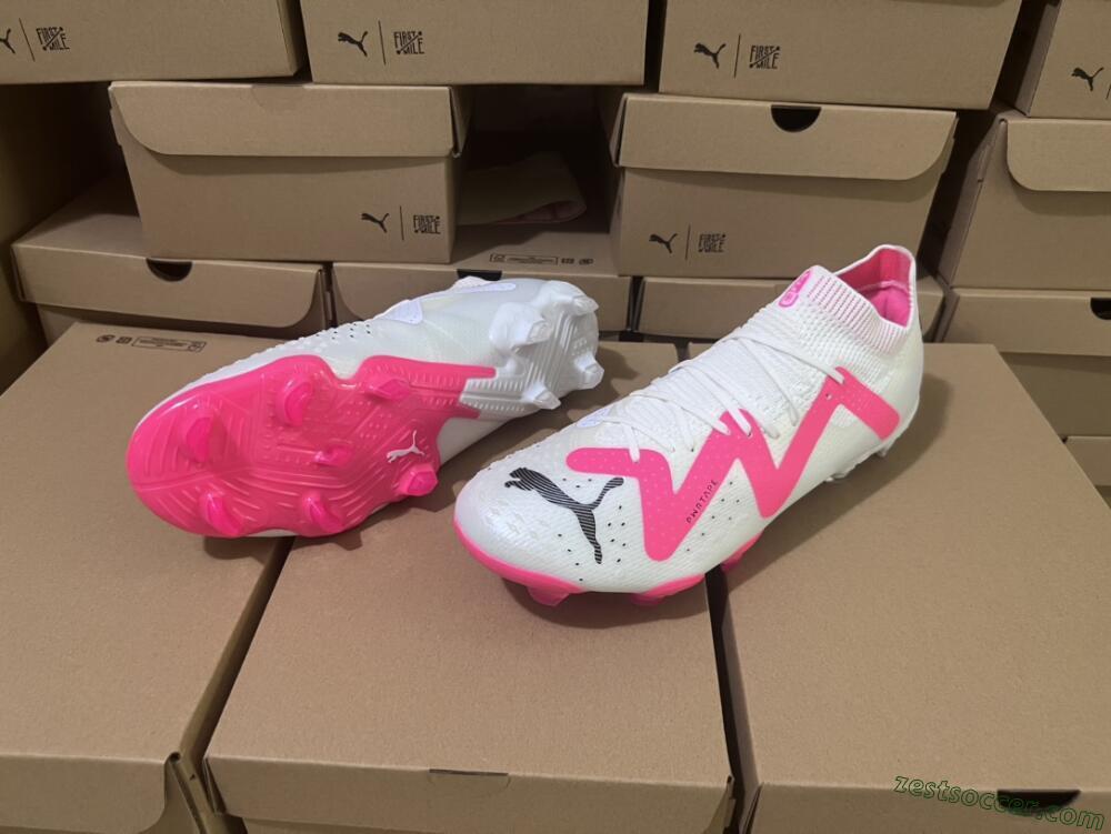 Puma Future Ultimate FG Low-Tops Soccer Cleats - White/Pink/Black