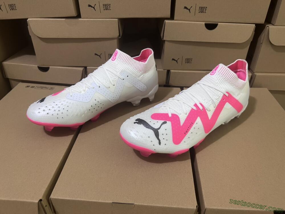 Puma Future Ultimate FG Low-Tops Soccer Cleats - White/Pink/Black