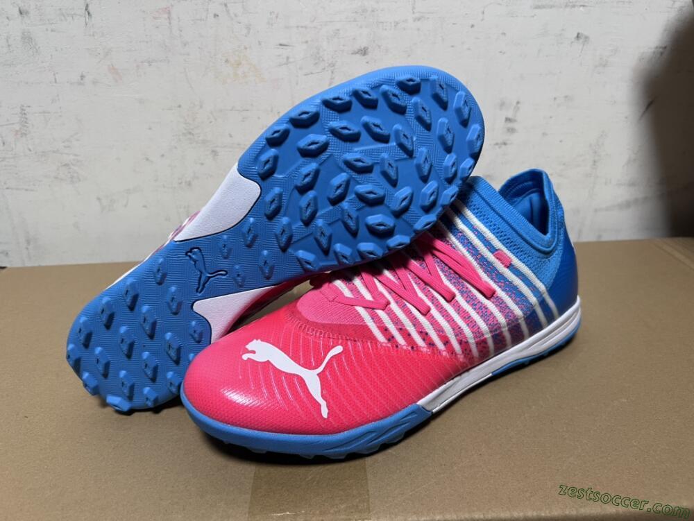 Puma Future Z 1.3 Instinct TF Low-Tops Soccer Shoes - Pink/Blue/White