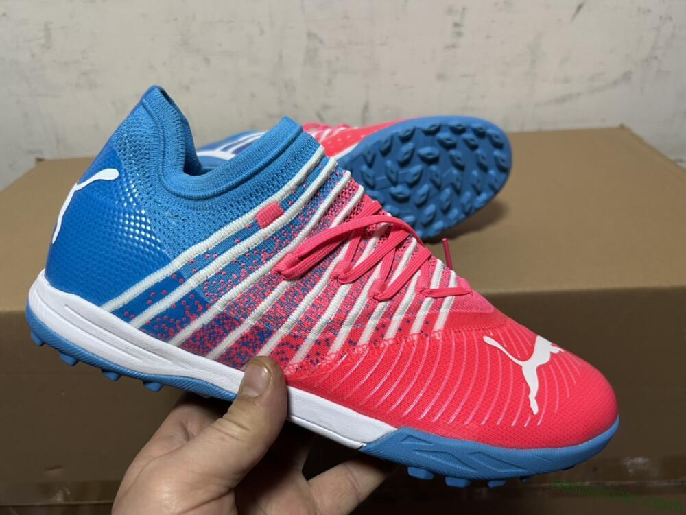 Puma Future Z 1.3 Instinct TF Low-Tops Soccer Shoes - Pink/Blue/White
