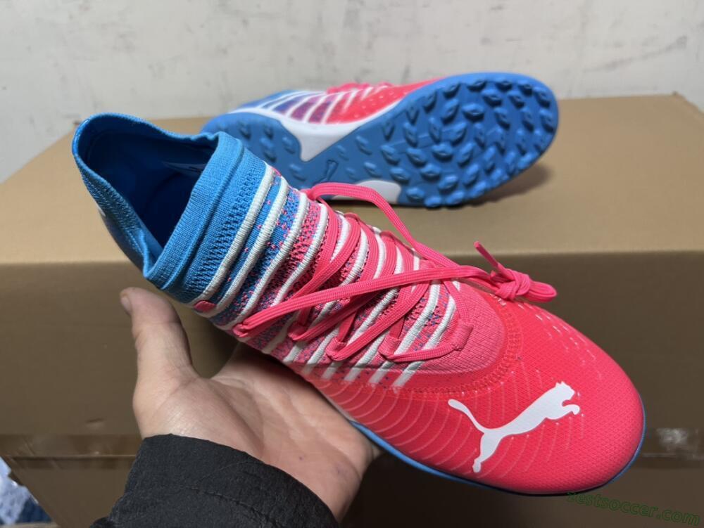Puma Future Z 1.3 Instinct TF Low-Tops Soccer Shoes - Pink/Blue/White