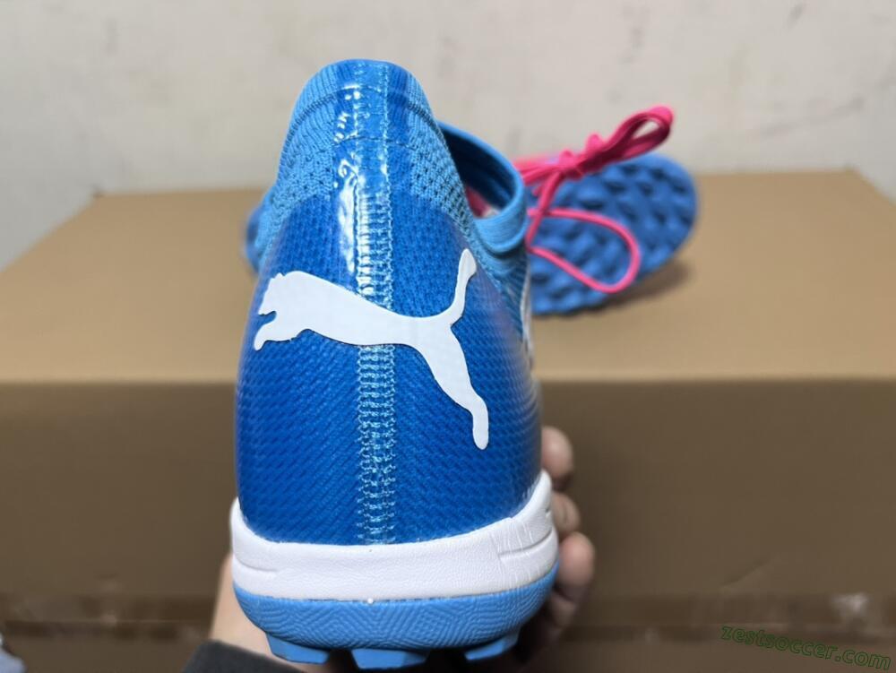 Puma Future Z 1.3 Instinct TF Low-Tops Soccer Shoes - Pink/Blue/White