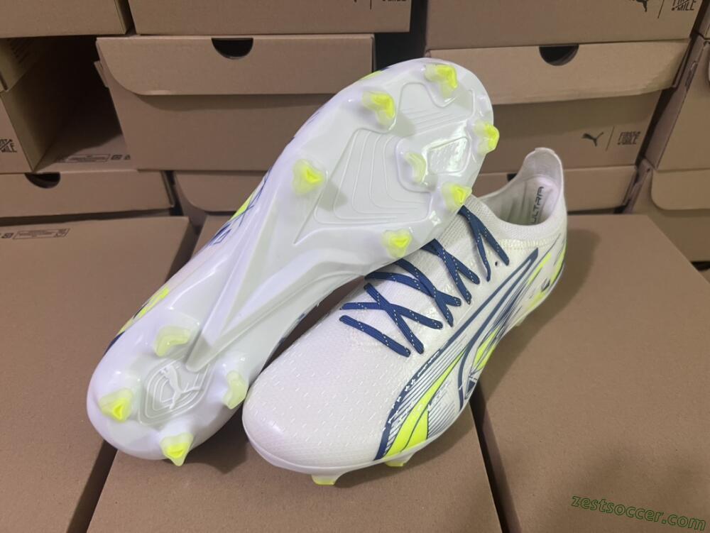 Puma Ultra Ultimate FG Low-Tops Soccer Cleats - White/Blue/Green