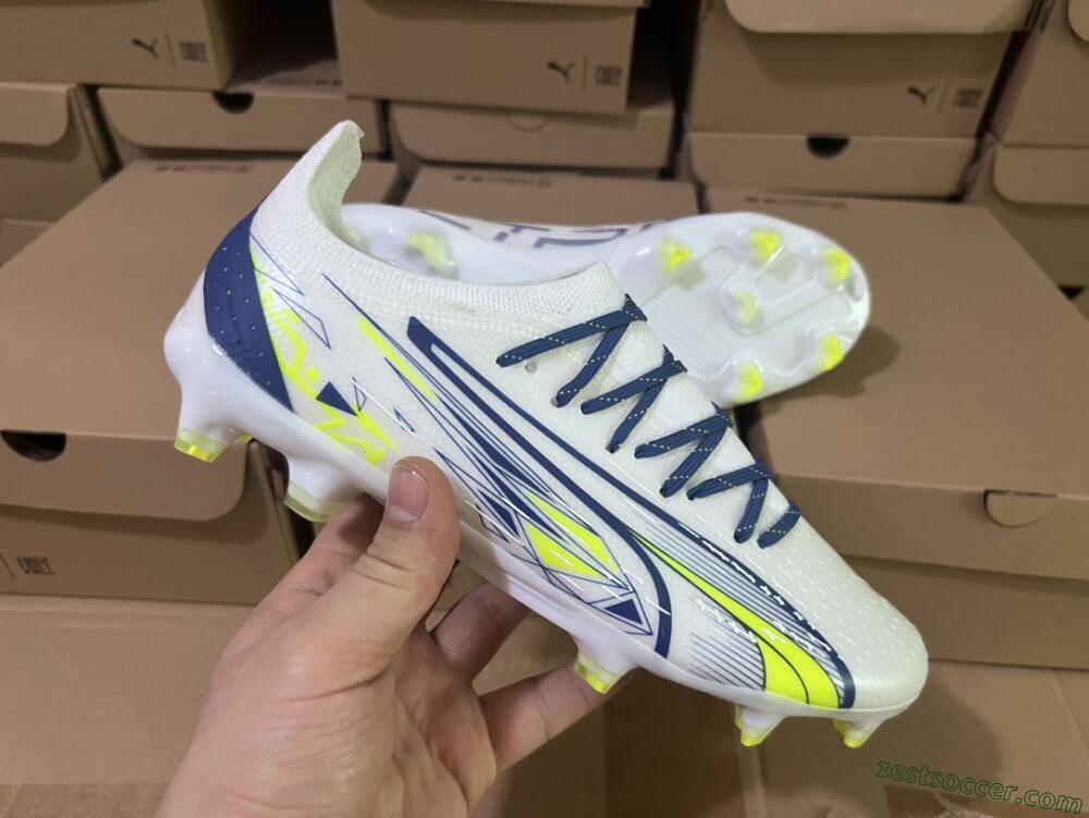 Puma Ultra Ultimate FG Low-Tops Soccer Cleats - White/Blue/Green