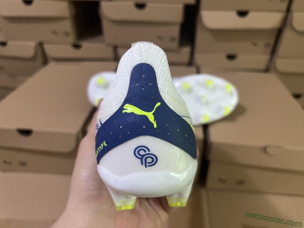 Puma Ultra Ultimate FG Low-Tops Soccer Cleats - White/Blue/Green