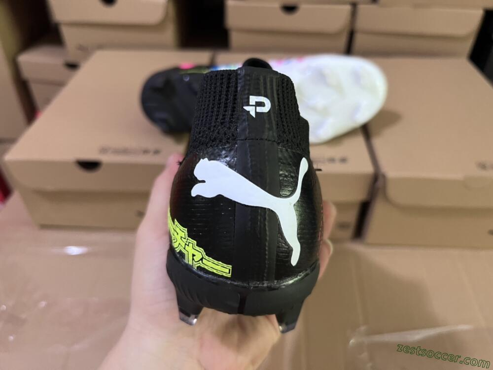 Puma Future X Powercat Tokyo Match FG Low-Tops Soccer Cleats - White/Black/Green/Pink