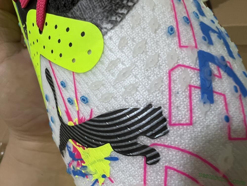Puma Future X Powercat Tokyo Match FG Low-Tops Soccer Cleats - White/Black/Green/Pink