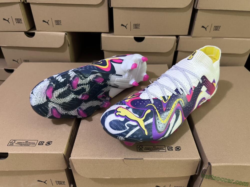 Puma Future Ultimate FG Low-Tops Soccer Cleats - White/Rainbow