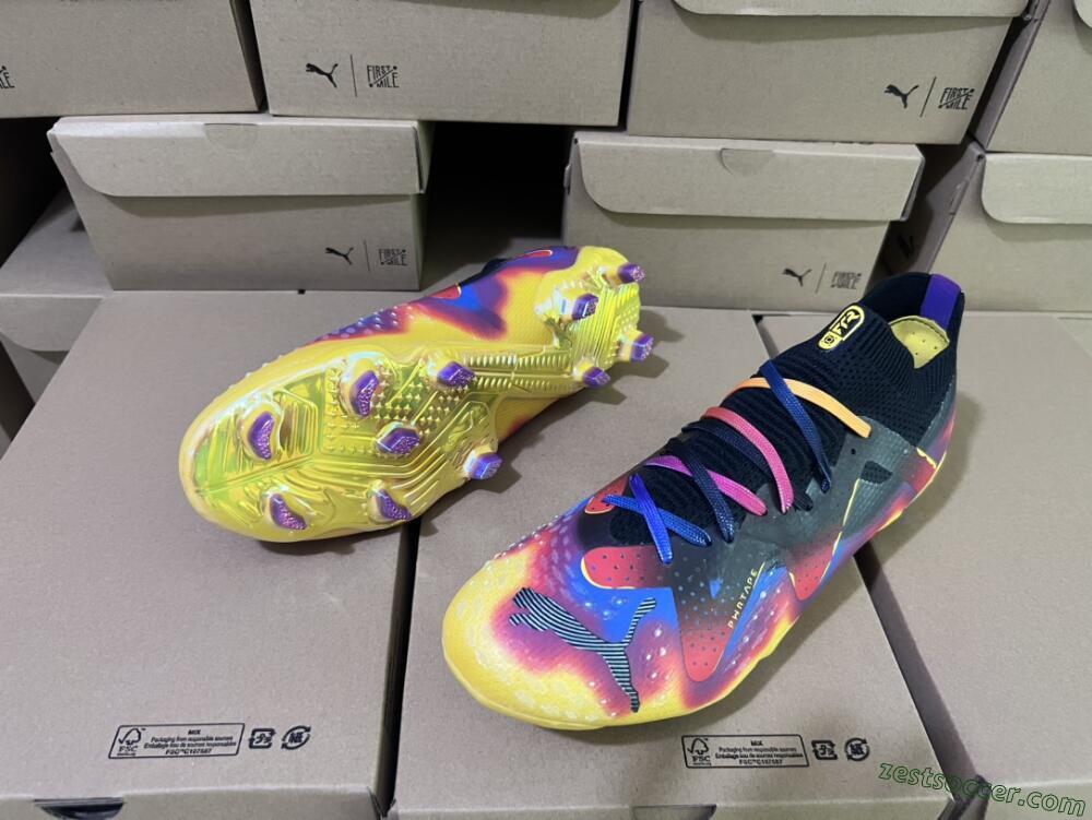 Puma Future Ultimate FG Low-Tops Soccer Cleats - Black/Purple/Yellow