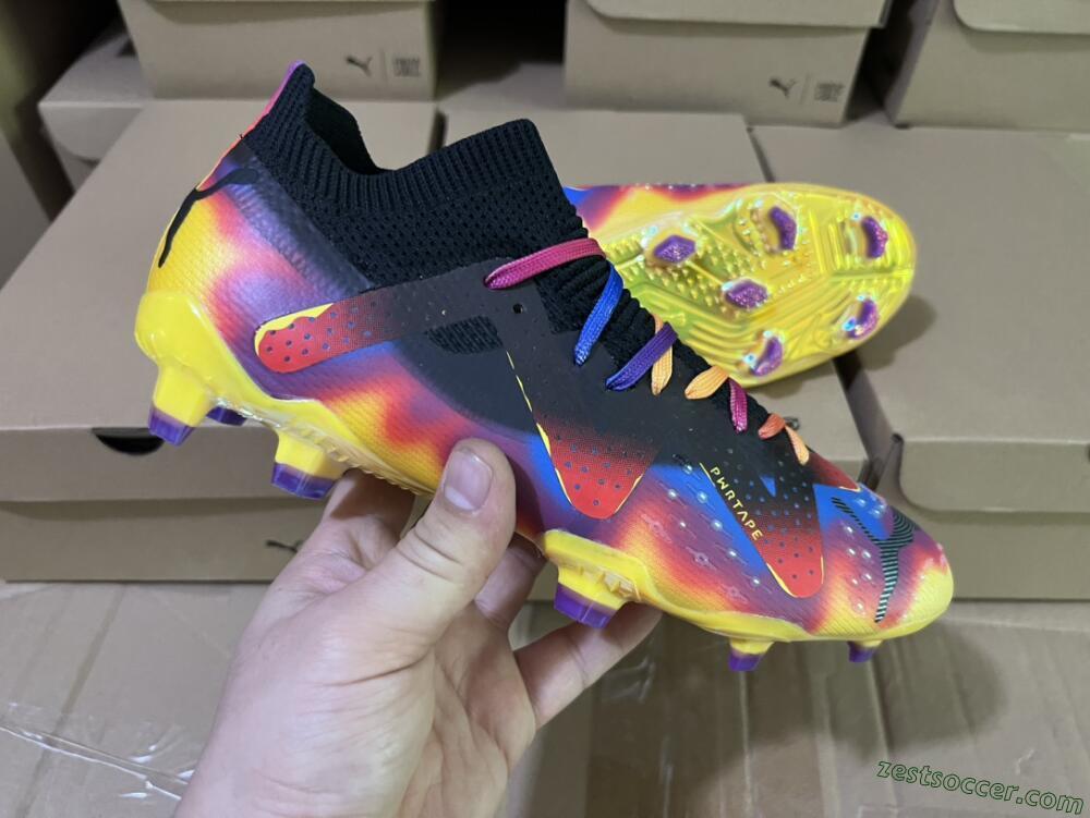 Puma Future Ultimate FG Low-Tops Soccer Cleats - Black/Purple/Yellow