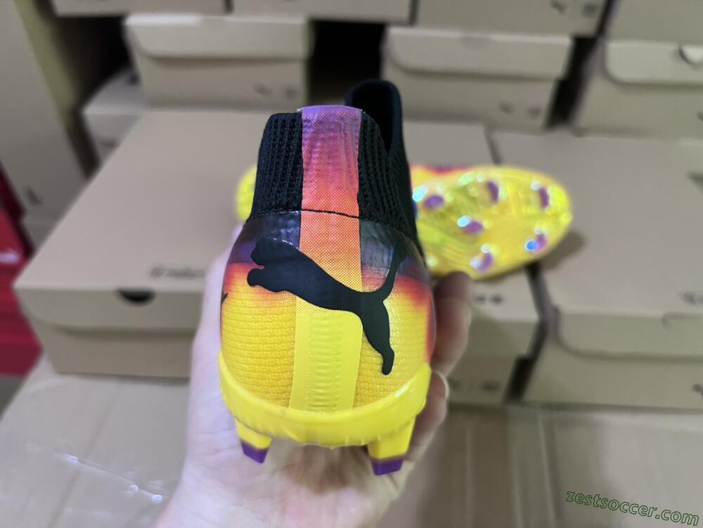 Puma Future Ultimate FG Low-Tops Soccer Cleats - Black/Purple/Yellow
