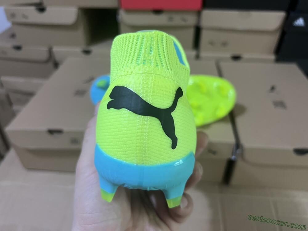 Puma Future Ultimate FG Low-Tops Soccer Cleats - Green/Blue/Black