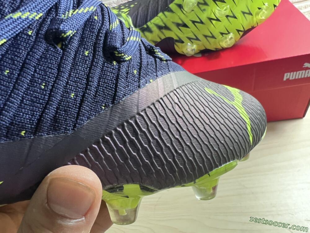 Puma Future Z 1.3 Instinct FG Low-Tops Soccer Cleats - Black/Green