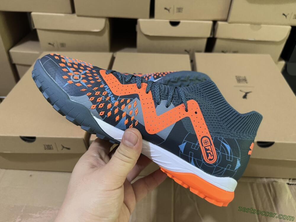 Puma Future Ultimate TF Low-Tops Soccer Shoes - Blue/Orange