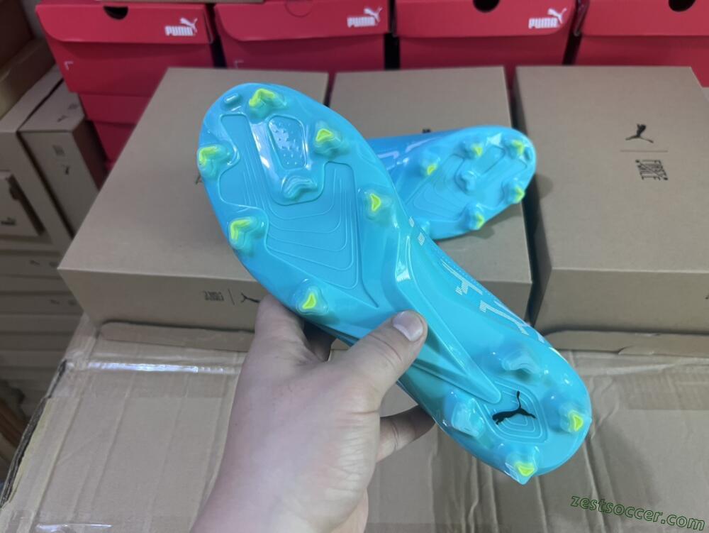 Puma Ultra Ultimate FG Low-Tops Soccer Cleats - Blue/White/Green