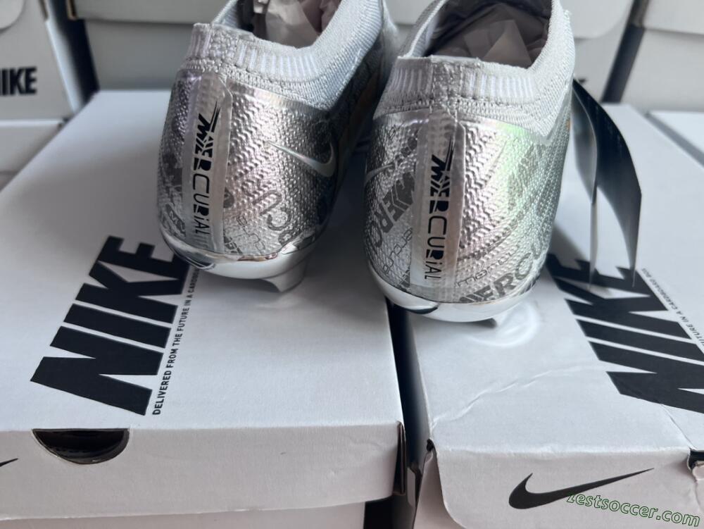 Nike Air Zoom Mercurial Vapor 15 Elite FG Low-Tops Soccer Cleats - Silver/Gold