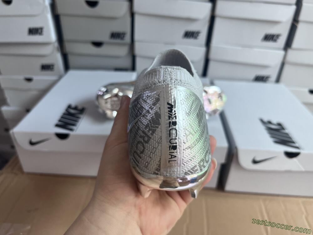 Nike Air Zoom Mercurial Vapor 15 Elite FG Low-Tops Soccer Cleats - Silver/Gold