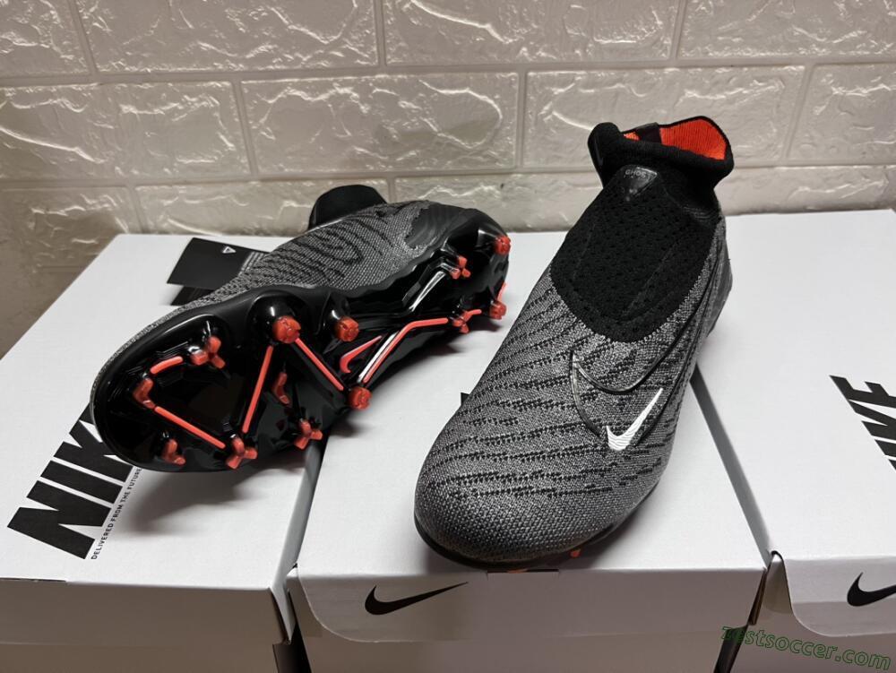 Nike Phantom GX Elite DF FG High-Tops Soccer Cleats - Black/White