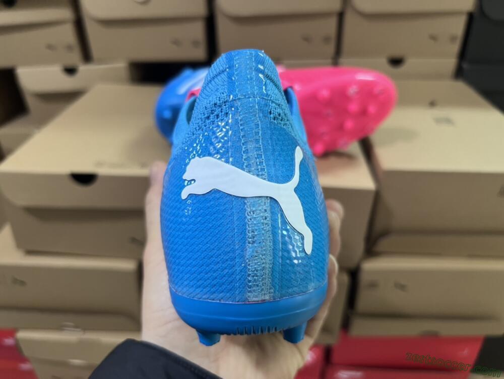 Puma Future Z 1.3 Instinct MG Low-Tops Soccer Cleats - Pink/Blue/White