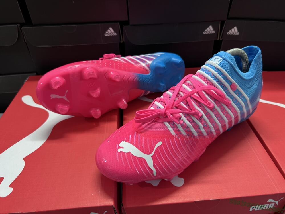 Puma Future Z 1.3 Instinct FG Low-Tops Soccer Cleats - Pink/Blue
