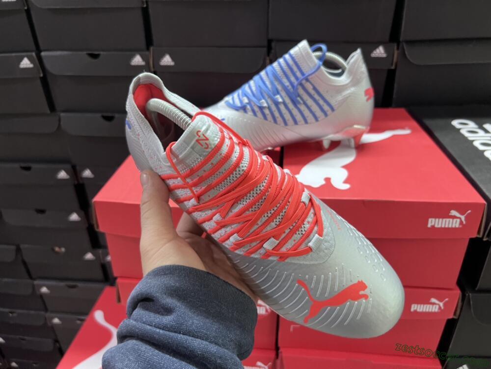 Puma Future Z 1.3 Instinct FG Low-Tops Soccer Cleats - Silver/Blue