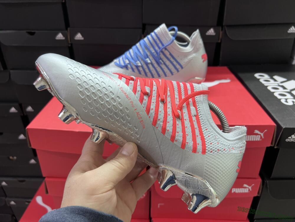 Puma Future Z 1.3 Instinct FG Low-Tops Soccer Cleats - Silver/Blue