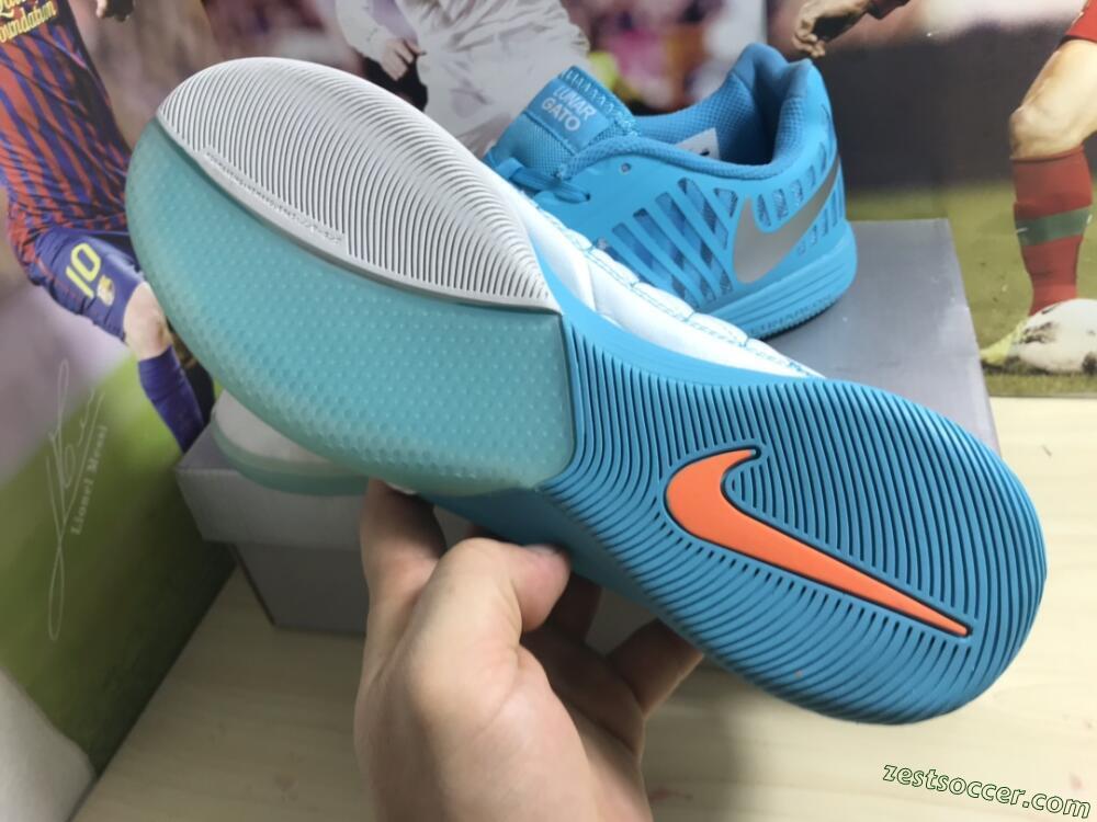 Nike Lunar Gato 2 IC Low-Tops Soccer Shoes - White/Blue/Silver