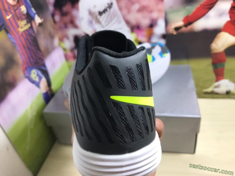 Nike Lunar Gato 2 IC Low-Tops Soccer Shoes - Black/Blue/Yellow