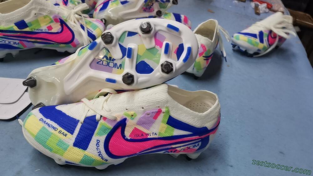 Nike Air Zoom Mercurial Vapor 15 Elite SG Low-Tops Soccer Cleats - Beige/Blue/Yellow/Pink