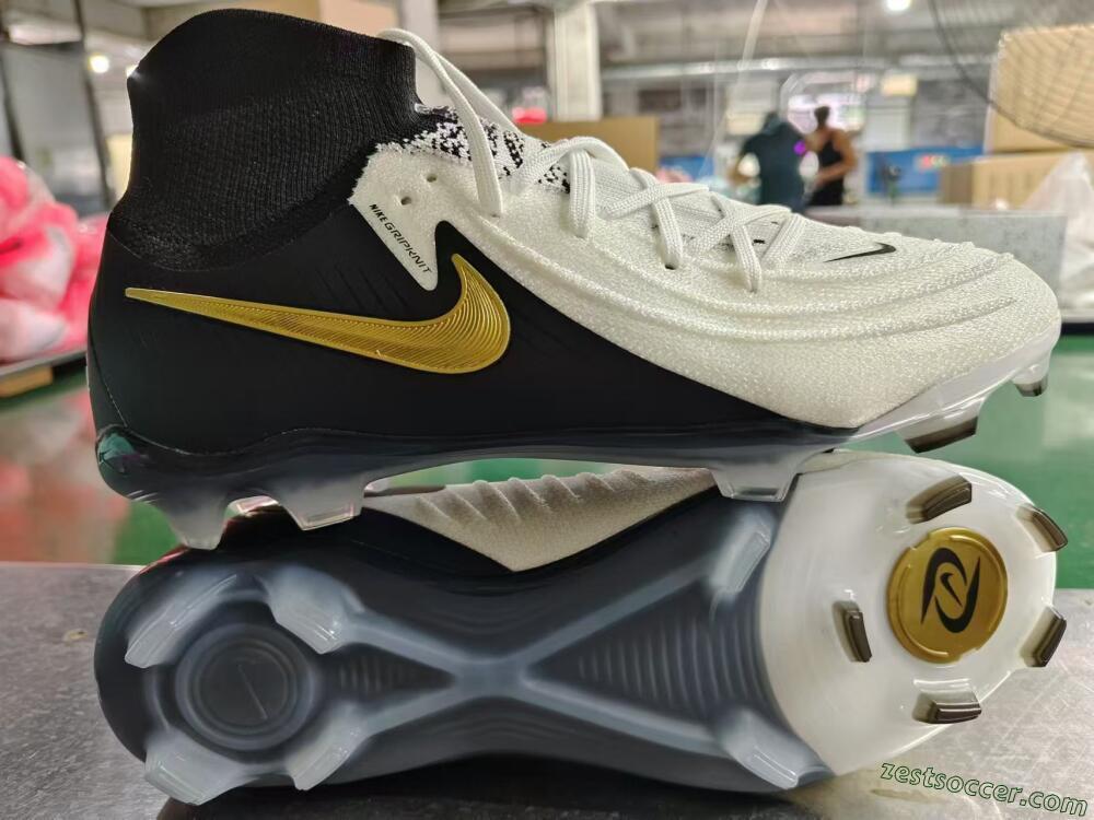 Nike Phantom Luna Elite NU FG High-Tops Soccer Cleats - White/Black/Gold
